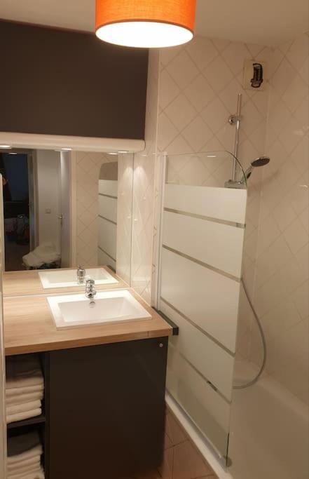 62 M2 Rez De Jardin, Terrasse , 6 Lits Et Parking Apartment อานซี ภายนอก รูปภาพ